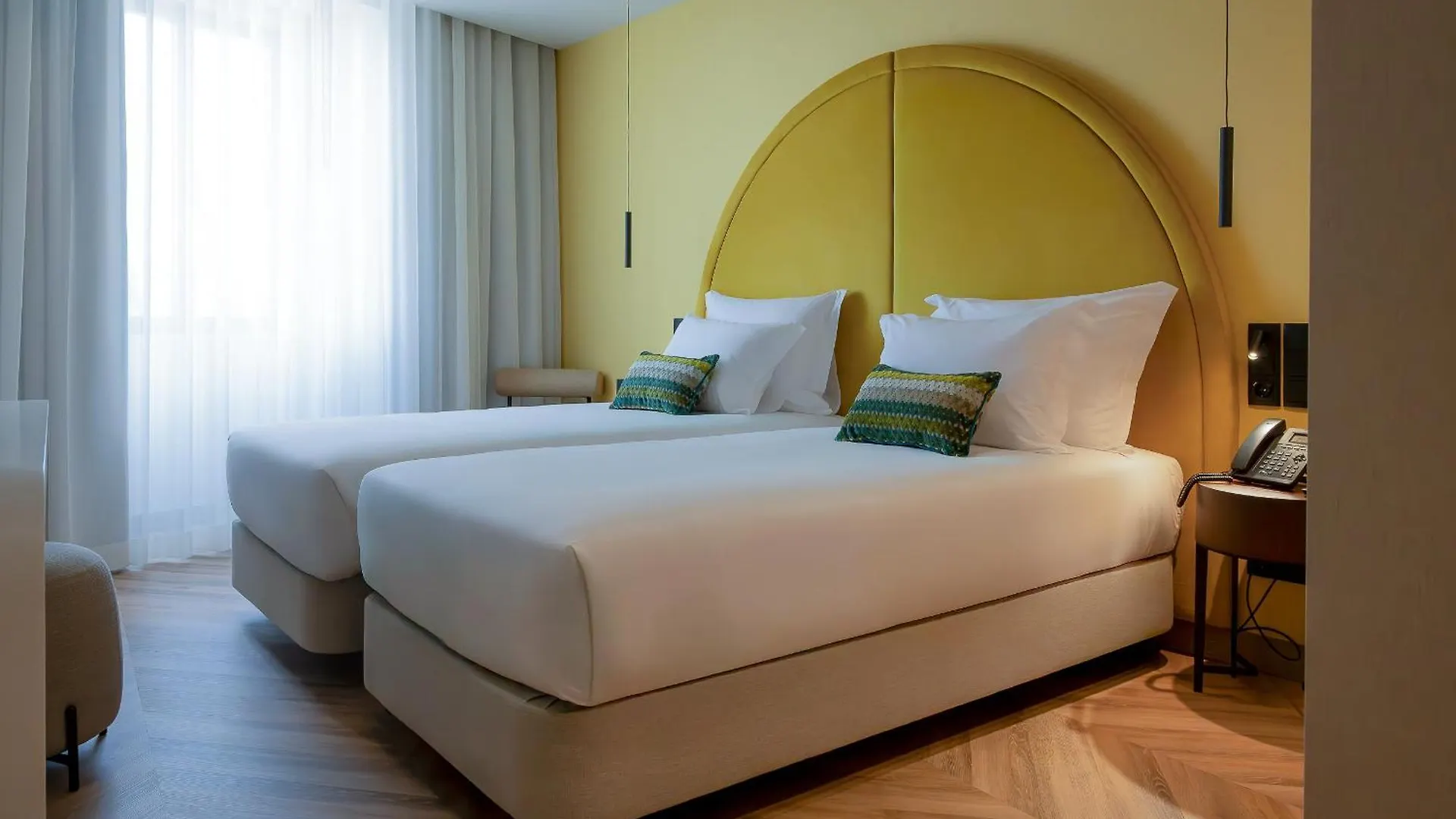 The Mn56 Hotel Lagos 4*,  Portekiz